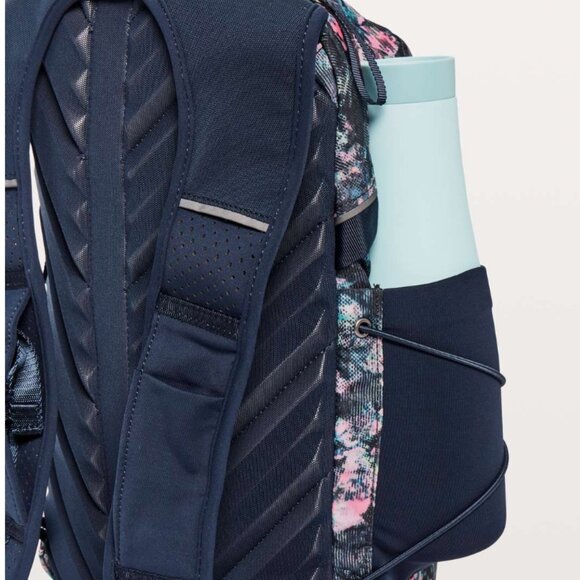 Dappled Daze Multi True Navy lululemon Run All Day Backpack 13L main image 4